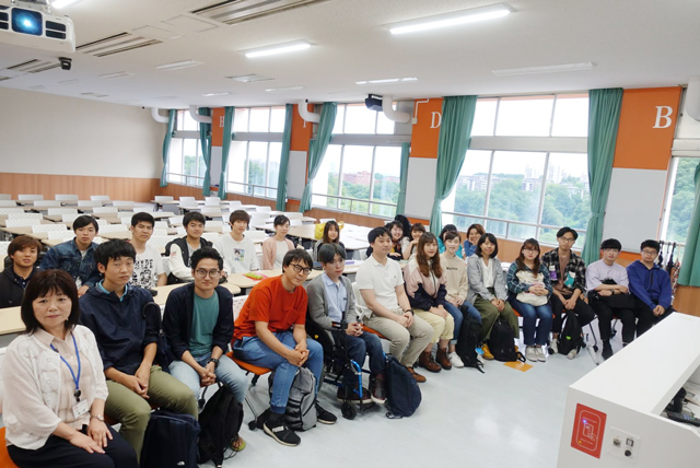 一橋大学経済研究所 李 根雨 専任講師の特別講義が行われました3