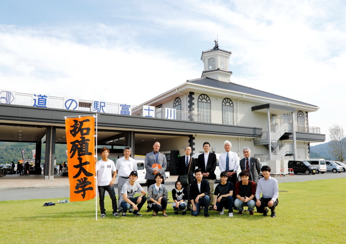 徳永ゼミナールが国土交通省関東地方整備局主催「道の駅」学生コンテストで奨励賞を受賞4